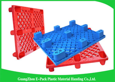 Plataformas plásticas encajables del HDPE industrial antirresbaladizo con la cubierta sólida durable