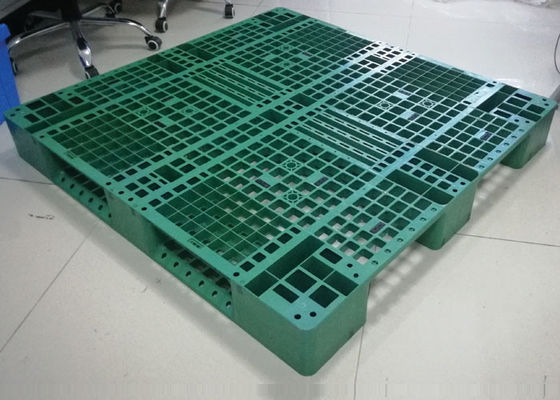 Carretilla elevadora plástica resistente de encargo de la manera de las plataformas 4 del HDPE 6T